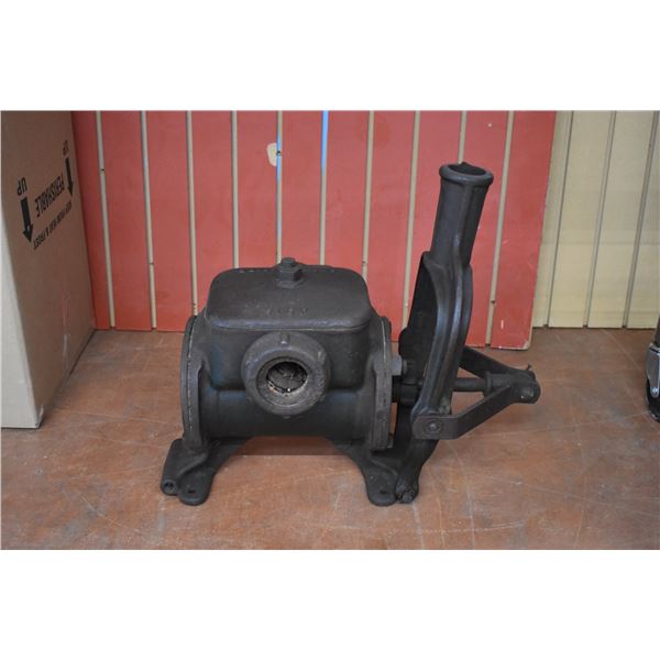 Cast Iron Case Steam Engine Pump
