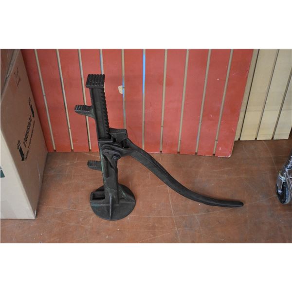 Cast Iron Farm Jack