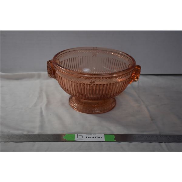 Dpression glass era fruit bowl with Ram's Heads handles