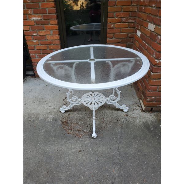 Round Glass Patio Table