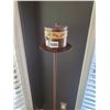 Image 1 : Standing Candle Décor Set