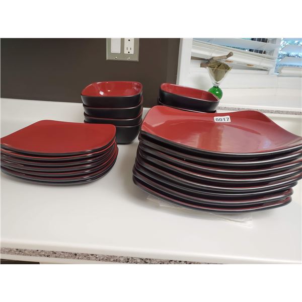 Soho Lounge Square Dinner Set