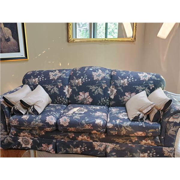 Vintage Country décor sofa and loveseat