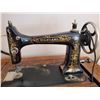 Image 3 : Standard Treadle Sewing Machine