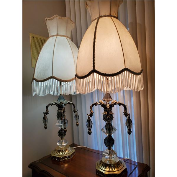 Set of 2 Fancy Vintage Lamps