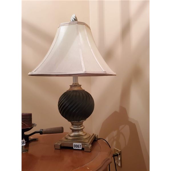 Round Side Table and Lamp