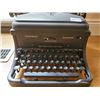 Image 2 : Antique Underwood Noiseless Typewriter