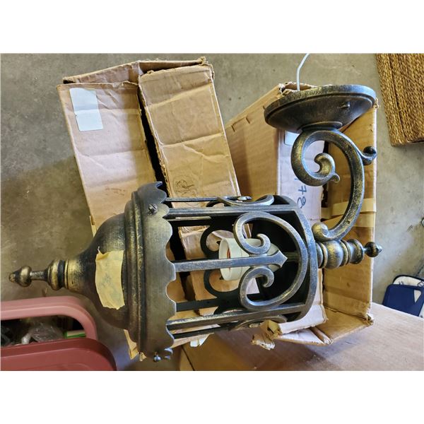 Set of 2 Decorative Scones