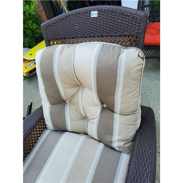 Rattan Patio Lounger Beck Auctions Inc.
