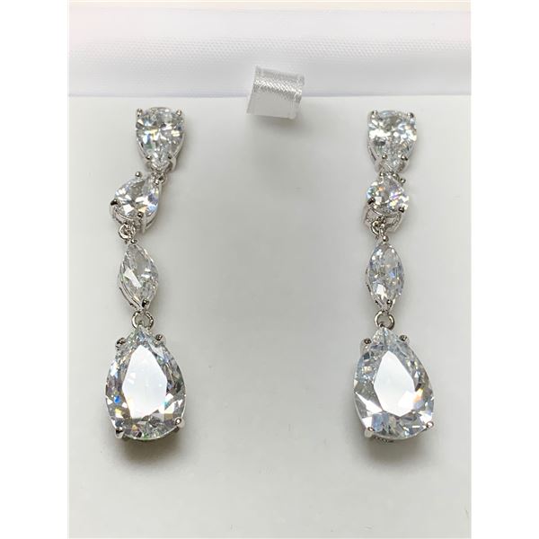 Pear Cut 1.0 Carat Solitaire Earrings ladies NEW in gift box