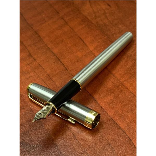 NEW Stainless Steel Iridium Point Parker executives fountain pen