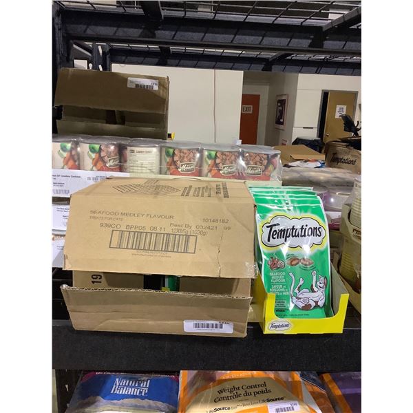 Case of Temptations Seafood Medley Flavor Cat Treats (12 x 85g)