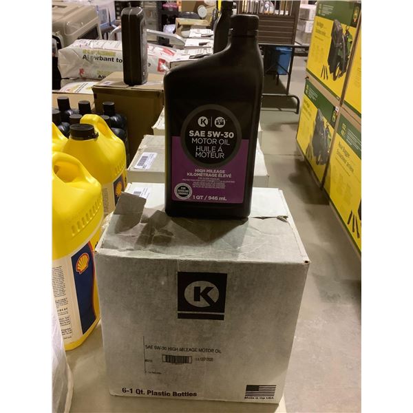 Case of Circle K SAE 5W-30 High Mileage Motor Oil (6 x 946mL)