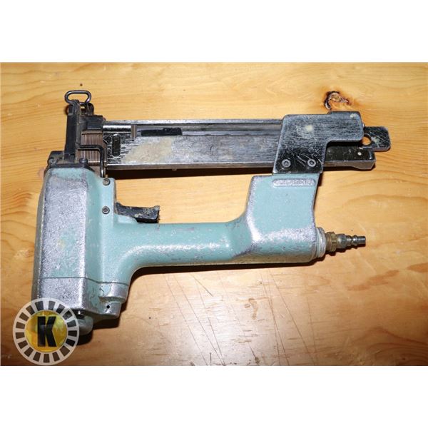 AIR STAPLE GUN