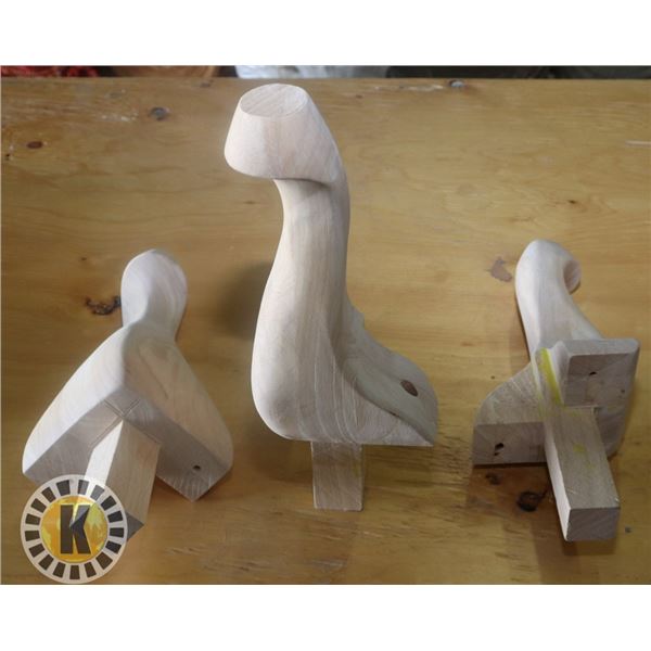12 PCS OF QUEEN ANNE LEG