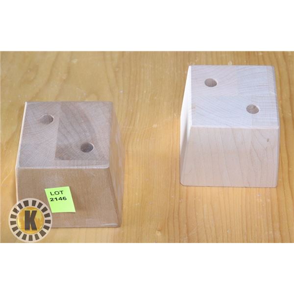 BOX OF 2 1/2 TAPER LEGS