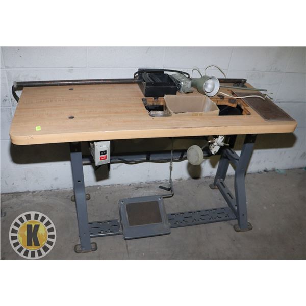 SEWING TABLE WITH CLUTCH MOTOR AND PEDAL