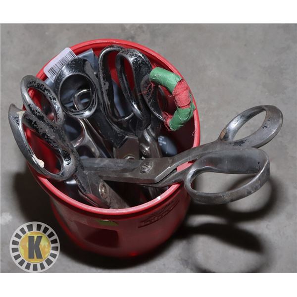 BOWL OF COMMERCIAL SEWING SCISSORS