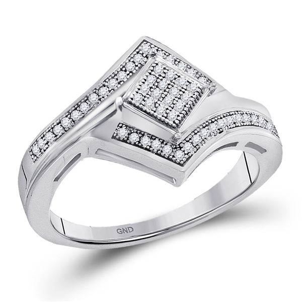 Round Diamond Offset Square Cluster Ring 1/6 Cttw 10KT White Gold
