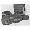 Image 2 : Pair of Winter Boots - Size 3