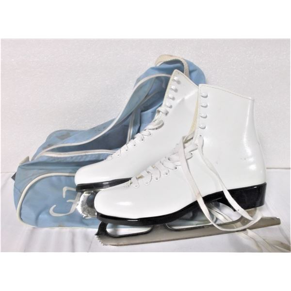 Bauer Figure Skates Size 8 and Carrying Case