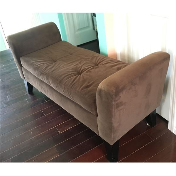 Ottoman, Opens and has storage space