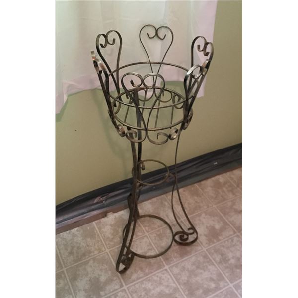 Metal Plant Stand