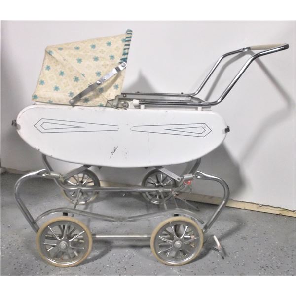 Vintage Doll Pram