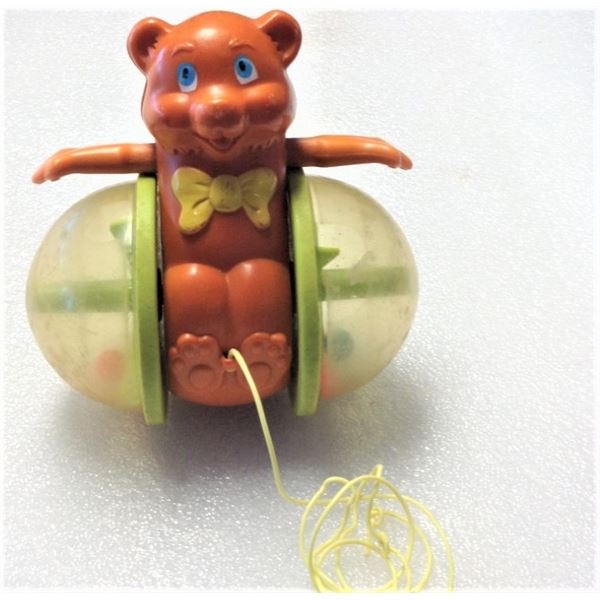 Suzie l'otarie Fisher Price vintage, jouet à tirer en bois et Suzie l'otarie Fisher Price vintage, jouet à tirer en bois et