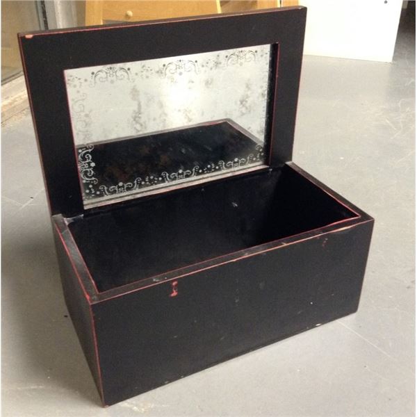 Mirrored Plant Holder