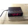 Image 2 : Feature Value Clock Radio, Tested and Works