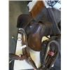 Image 2 : LOT OF HORSE TACK AND VINTAGE LEATHER SADDLE