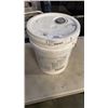 Image 1 : 5 GALLON PAIL OF 3M LOW MIST CONTACT ADHESIVE - GREEN