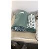 Image 2 : BEEKEEPER SUIT WITH GLOVES AND MATTRESS PAD