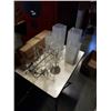 Image 1 : LOT OF GLASS TABLE LAMPS AND SMALL CHANDELIER