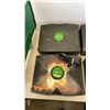 Image 2 : TOTE OF 4 ORIGINAL XBOX CONSOLES AND CORDS