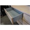 Image 8 : 6 DRAWER MAPLE DRESSER