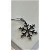 Image 2 : WHITE GOLD 10K SNOWFLAKE NECKLACE AND 18KPG LEAF NECKLACE