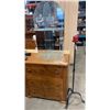 Image 1 : 37" MIRRORED KNICK KNACK SHELF WITH GLASS SHELVES AND METAL 4FT CANDLE STAND