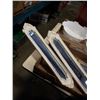 Image 3 : 2 BOXES OF CORNING WARE AND DECORATIVE MIRRORS