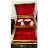 Image 2 : 2 CUTLERY CANTEENS AND 2 CHINA TEACUPS AND SAUCERS