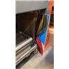Image 3 : TOTE OF ARTWORK, PRINTS, PICTURE FRAMES AND OVERHEAD PROJECTOR