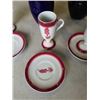 Image 8 : 2 EASTERN VASES AND 4 CUPS AND SAUCERS