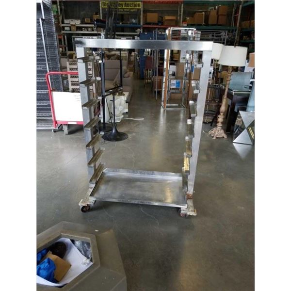 ROLLING METAL PAN RACK