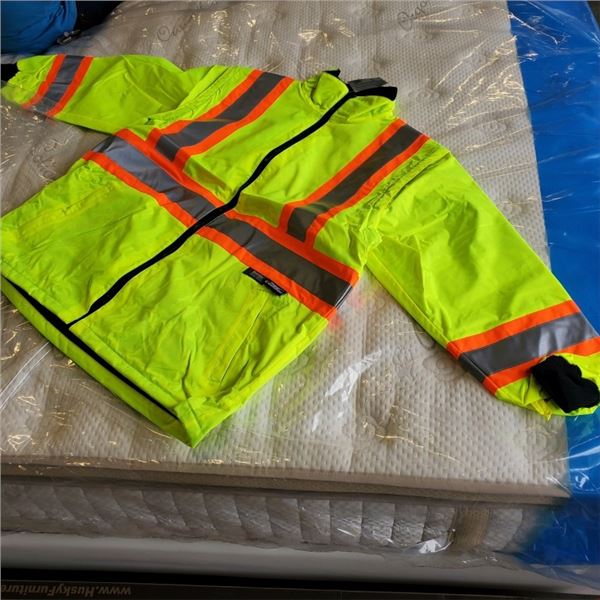 NEW CONDOR 2 IN 1 HIGH VIS INSULATED JACKET CAN BE UNZIPPED INTO VEST