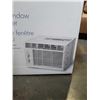 Image 2 : NEW INSIGNIA 5,00 BTU WINDOW AIR CONDITIONER, RETAIL $229
