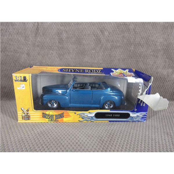 1948 Ford Convertible - Road Signature 1:18 Diecast