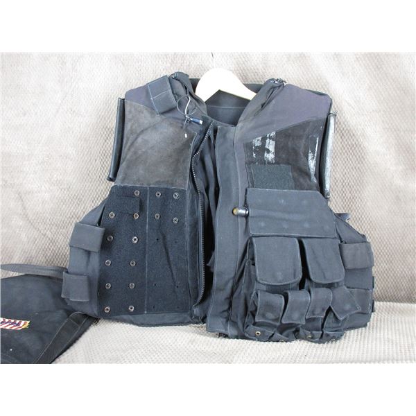 Point Blank Body Armor Size & Large Comes with Bag
