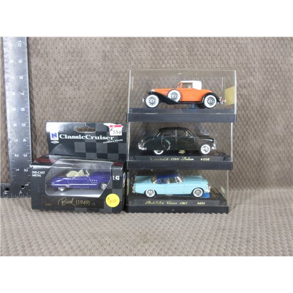 O Gauge Train Scale Items - 4 Diecast Cars