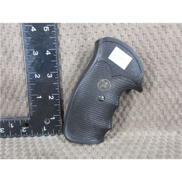 Smith & Wesson K Round Butt Pachmayr Gripper Grips